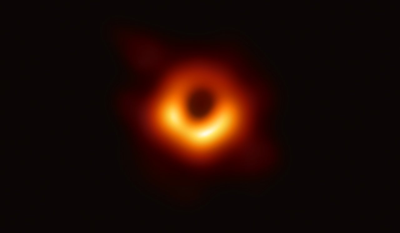 Shadow of black hole in M87